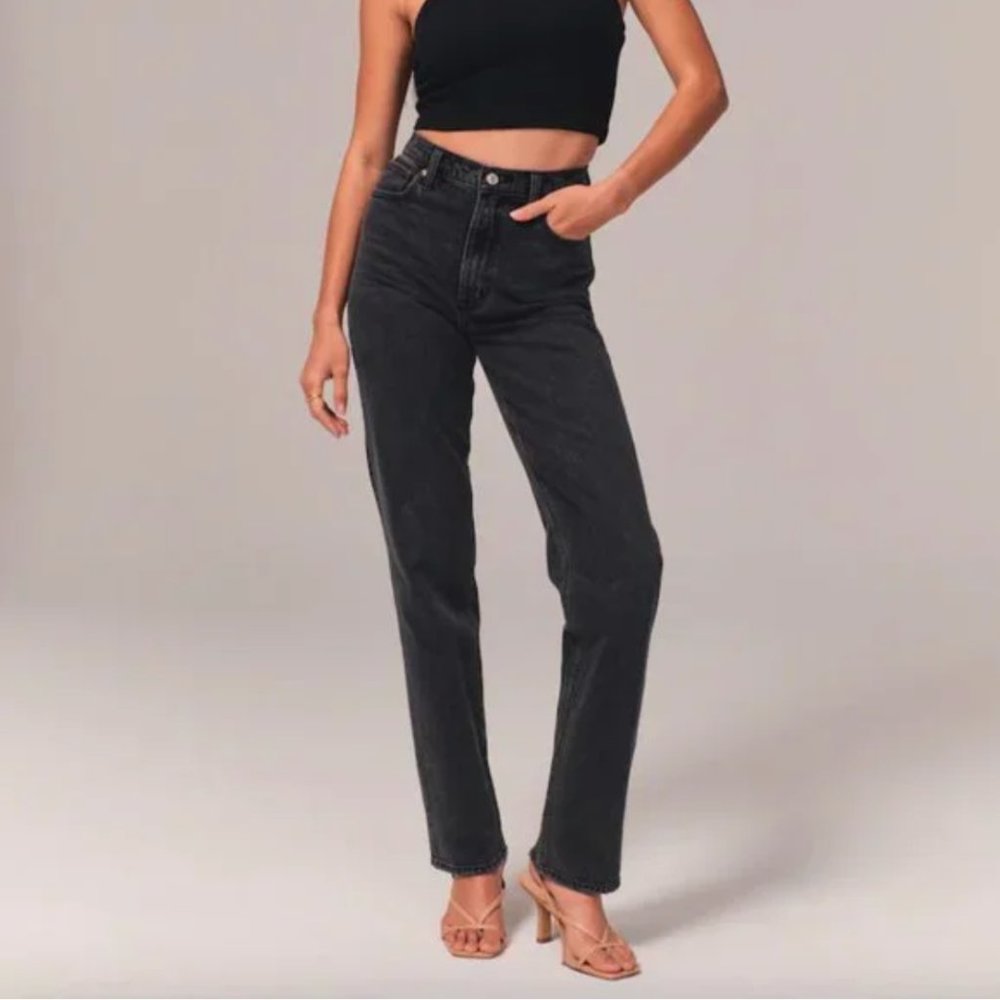 Ultra High Rise 90s Straight Jean